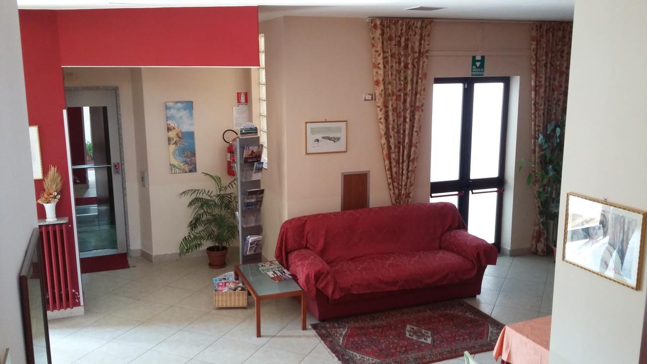Caimo Bed-breakfast 3* Lagonegro